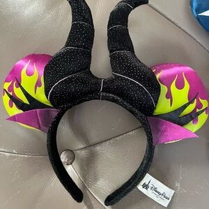 Disney Maleficent Kids Horned Headband - Black and Pink